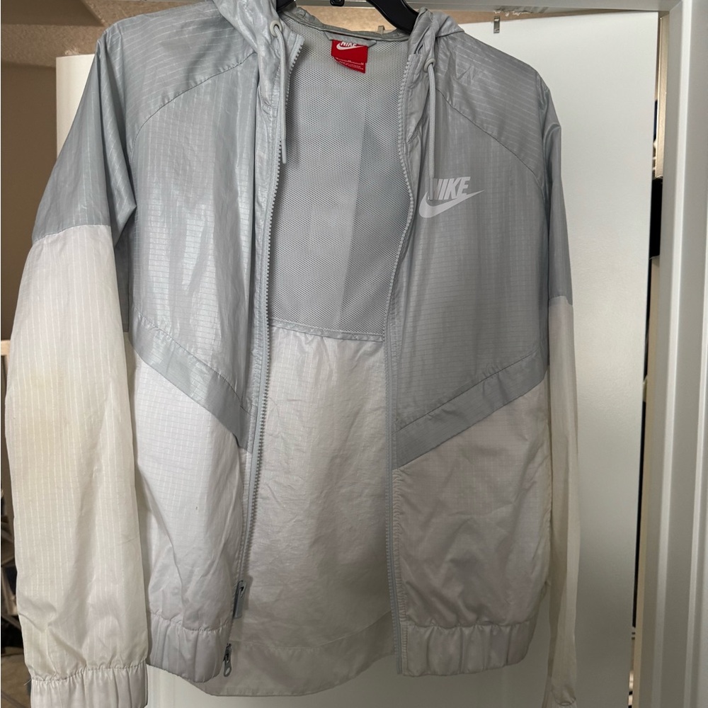 Nike Women’s Windbreaker